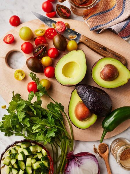 Avocado Salad Recipe – Quick & Refreshing Vegetarian Dish